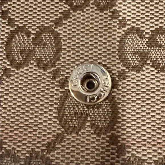 Gucci Tan and Red Women's authentic Wallet(project wallet) - Picture 6 of 16